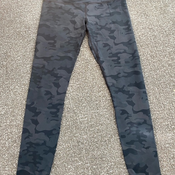 Rese Camo Leggings - Picture 2 of 4